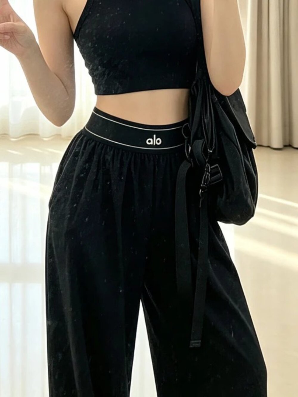 NWT Black ALO Yoga 😃 Women’s High Rise Wide Leg Trousers - Authentic👖